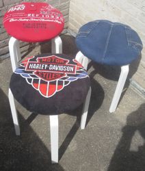 gestoffeerd krukken oude kleding 